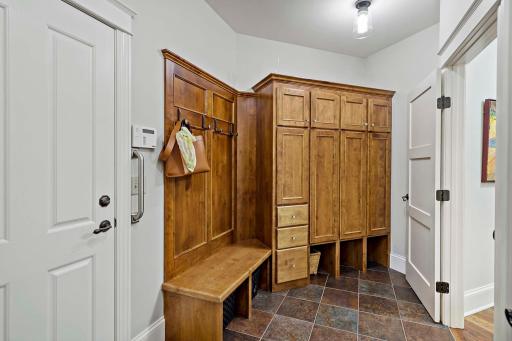20655 Parkview Lane, Excelsior, MN 55331