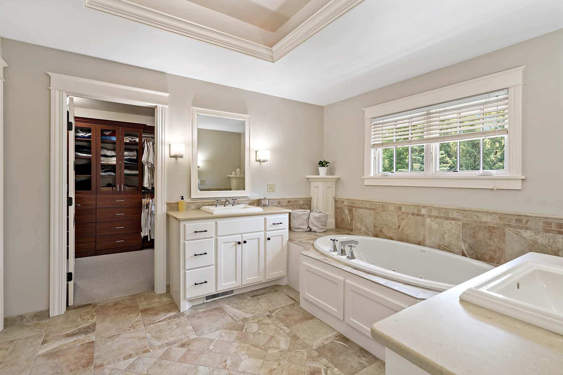 TV in bathroom mirror