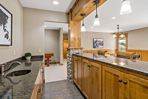 20655 Parkview Lane, Excelsior, MN 55331