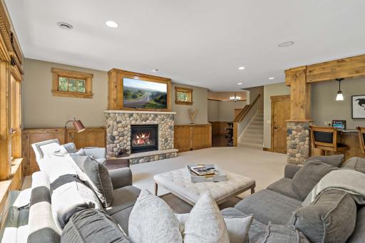 20655 Parkview Lane, Excelsior, MN 55331