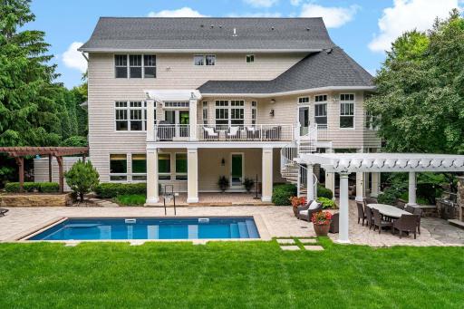 20655 Parkview Lane, Excelsior, MN 55331