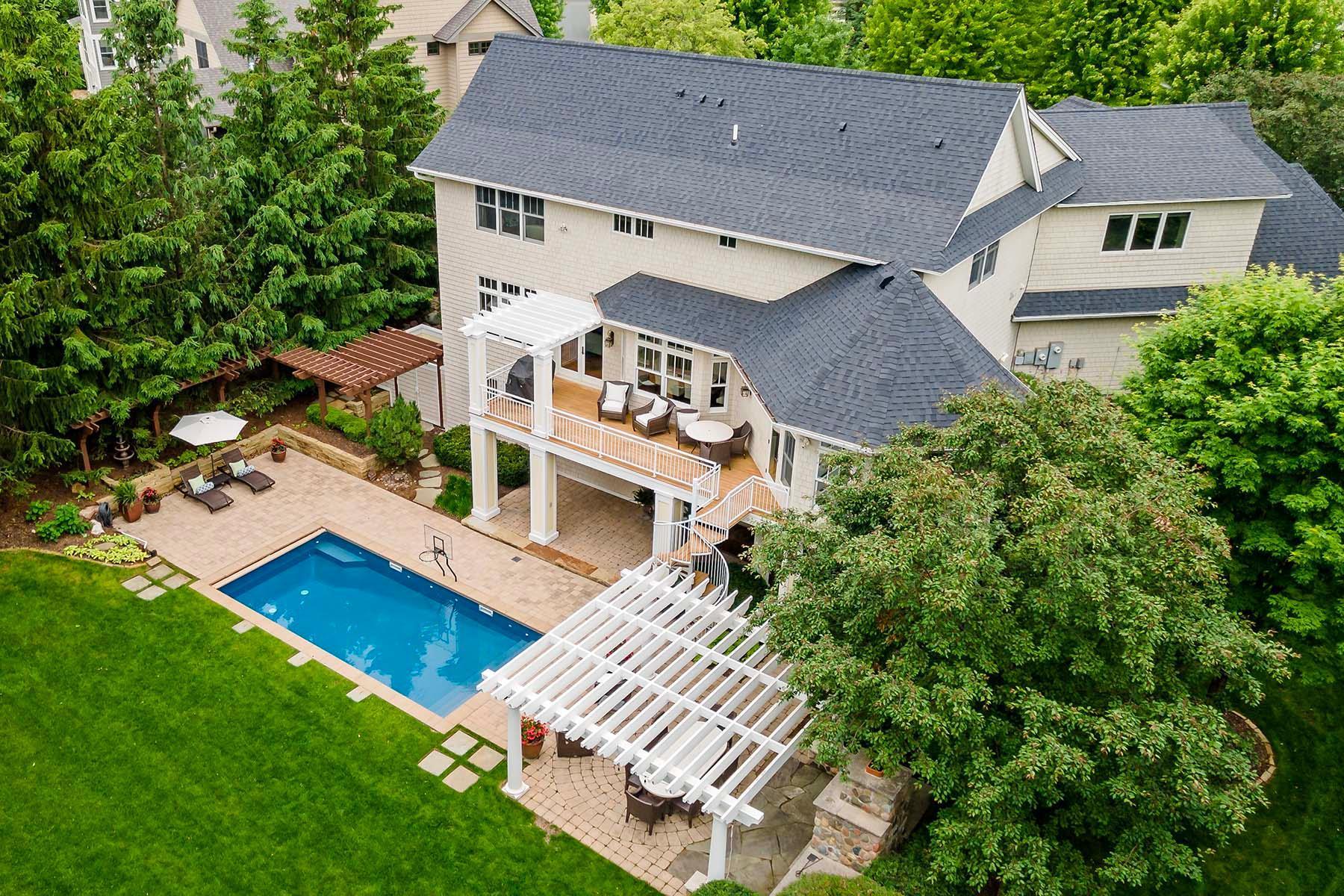 Resort-style backyard entertainment options