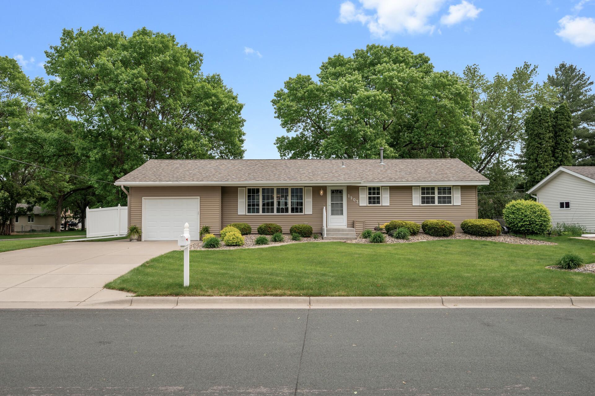 Beautifully maintained home!