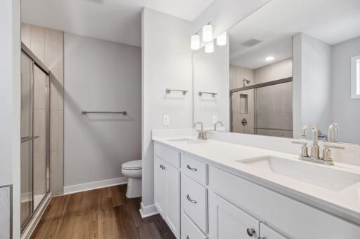 Owners bathroom (Example of a previous home)