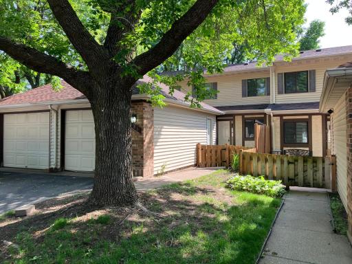 186 Bridlewood Drive, Saint Paul, MN 55119