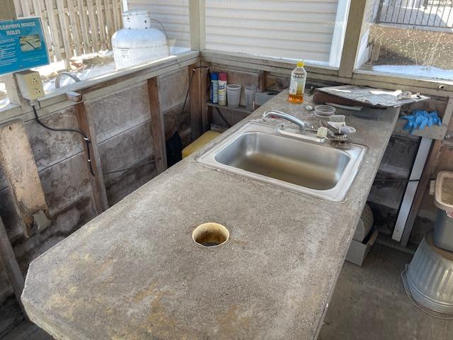 Fish cleaning Shed