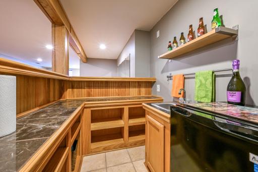 31-web-or-mls-3139 Cleveland St NE 031Full.jpg