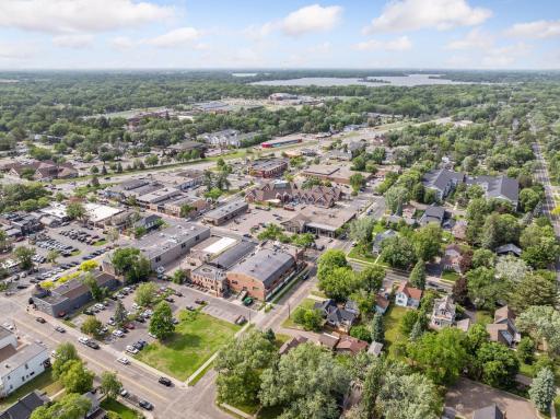 It's a short boat ride or drive to downtown White Bear Lake’s boutique shops, live music, and acclaimed restaurants, this location blends serene lake living with refined amenities.