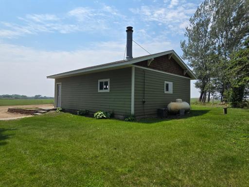 24091 Sunny Side Drive NW, Evansville, MN 56326