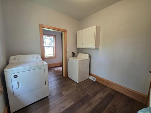 24091 Sunny Side Drive NW, Evansville, MN 56326