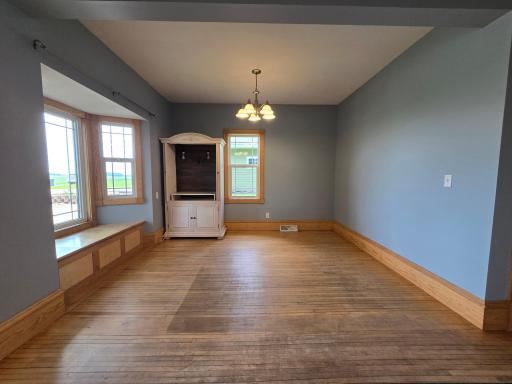24091 Sunny Side Drive NW, Evansville, MN 56326