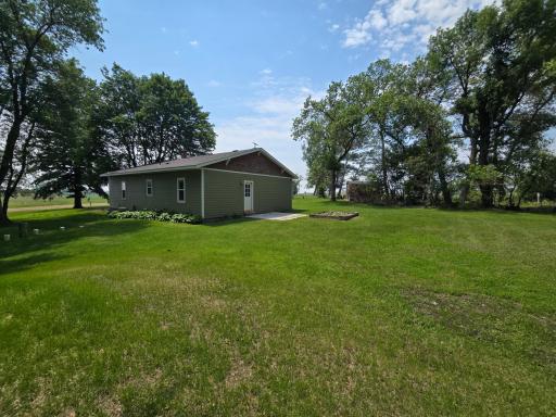 24091 Sunny Side Drive NW, Evansville, MN 56326