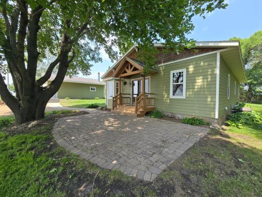 24091 Sunny Side Drive NW, Evansville, MN 56326