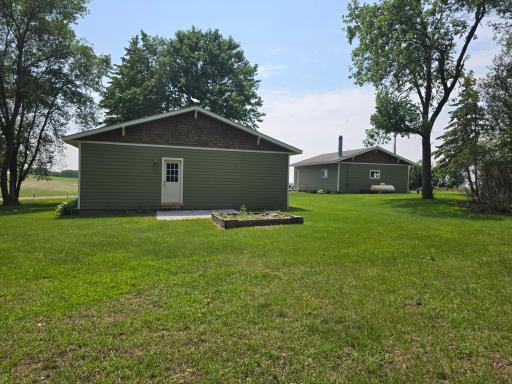 24091 Sunny Side Drive NW, Evansville, MN 56326