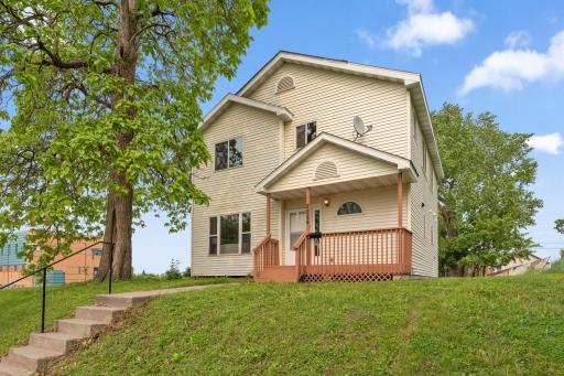 2524 Bryant Avenue N, Minneapolis, MN 55411