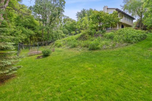Generous lot provides both privacy and flexibility