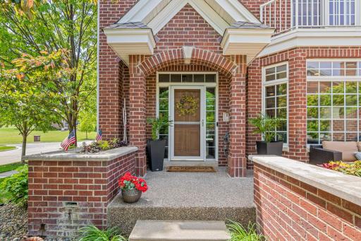 Dancing Waters with all the ammenities the neighborhood offers!
Pool, clubhouse, volleyball courts, miles of walking paths.