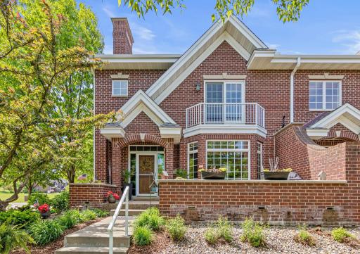 Great end unit with lots of natural light.