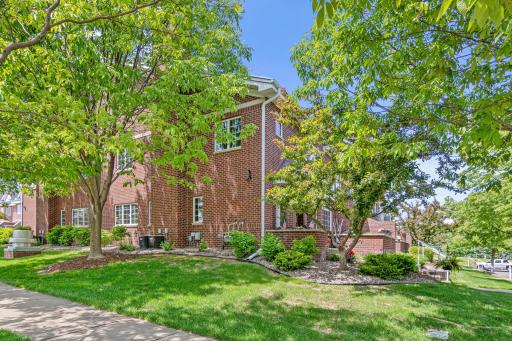 Great location with mature trees, meticulously maintained by assoc.