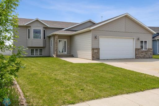 1878 10th Street W, West Fargo, ND 58078