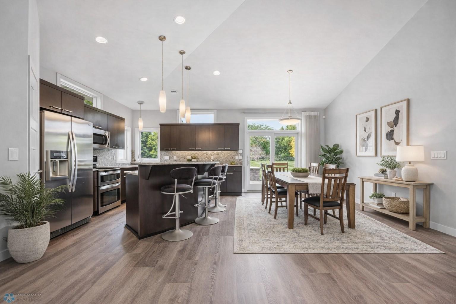 Dining/Kitchen