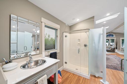 475 Lakeview Avenue, Excelsior, MN 55331