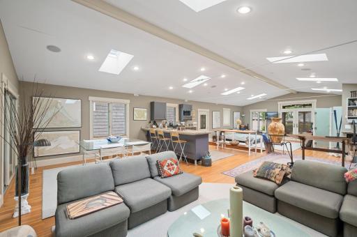 475 Lakeview Avenue, Excelsior, MN 55331