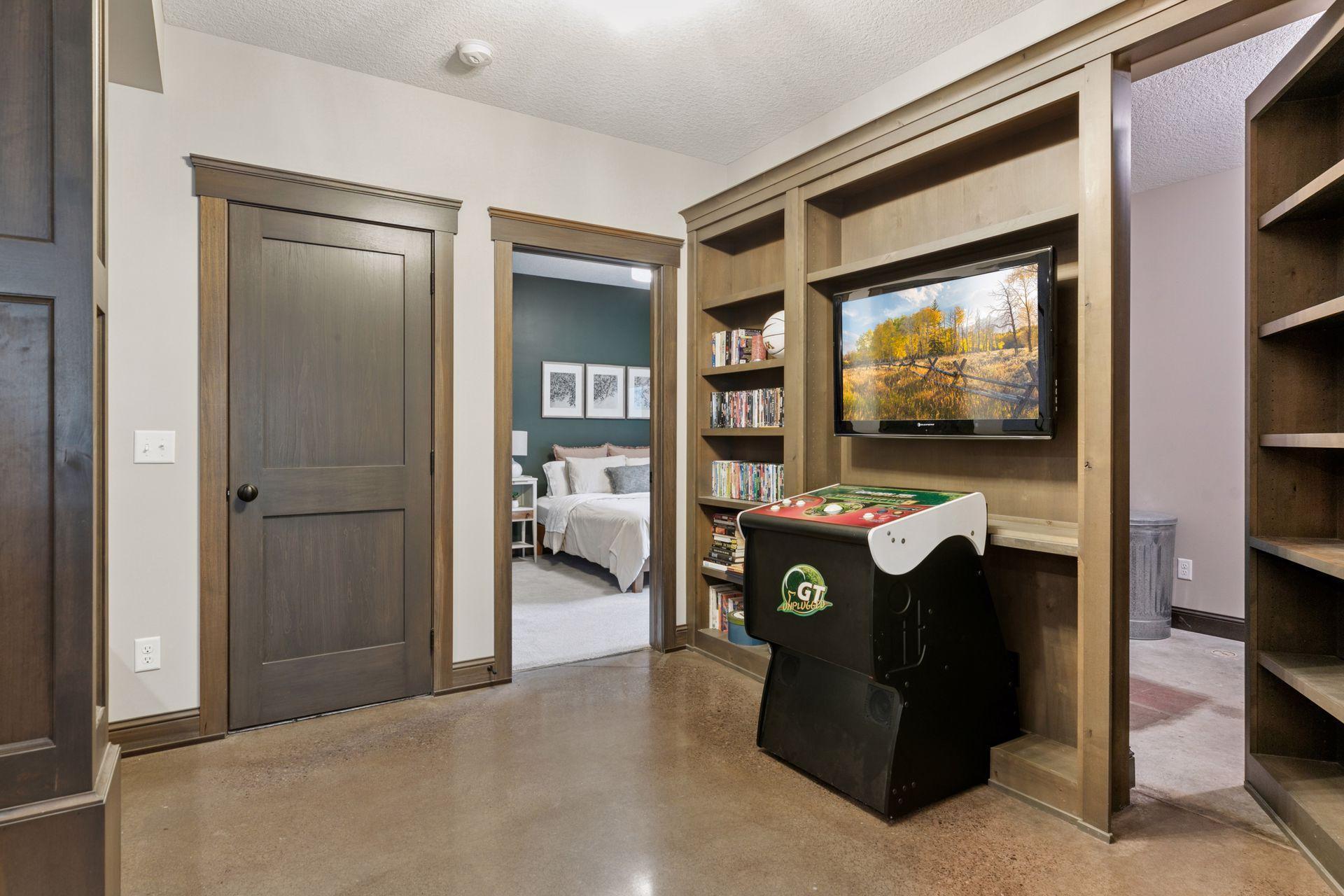 Did you see the secret room behind the bookshelf?