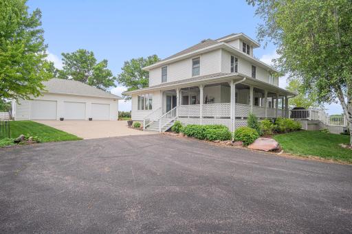 102 S Walnut Avenue, Luverne, MN 56156