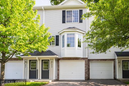 2839 Arboretum Village Trail, Chanhassen, MN 55317