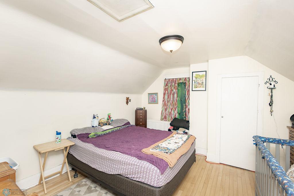 Upstairs Bedroom 2