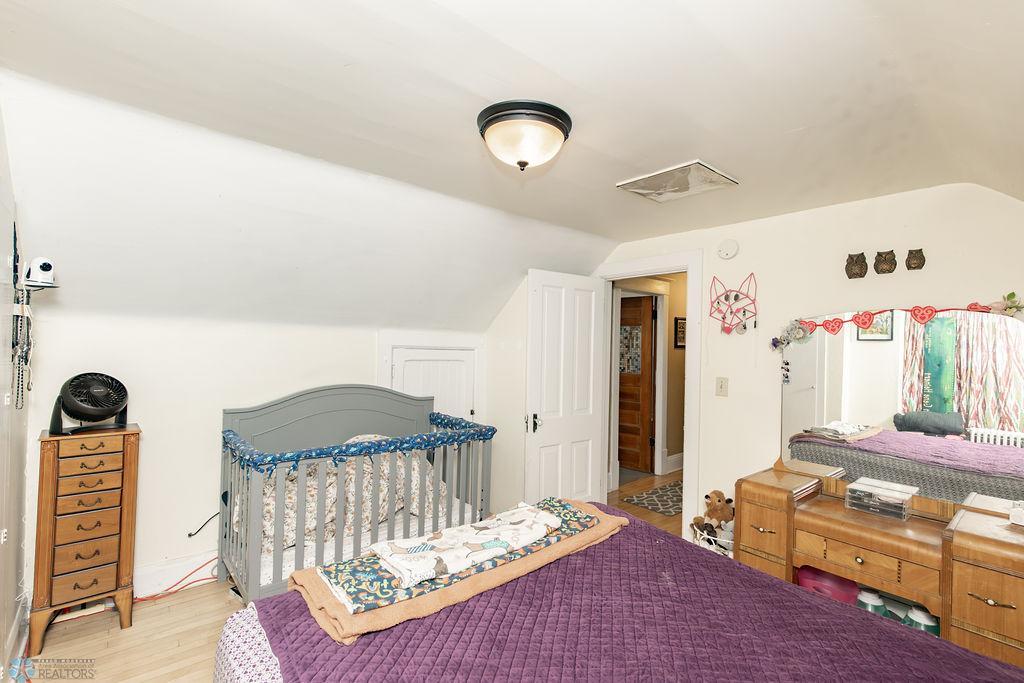 Upstairs Bedroom 2