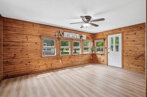 404 8th Avenue S, Princeton, MN 55371