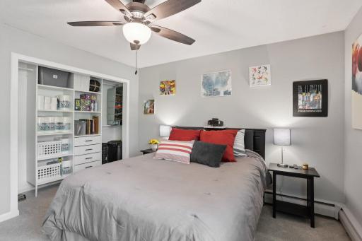 21-web-or-mls-W 22nd St 304-3105-021.jpg