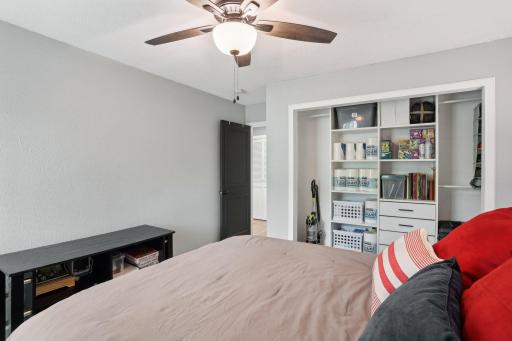 22-web-or-mls-W 22nd St 304-3105-022.jpg