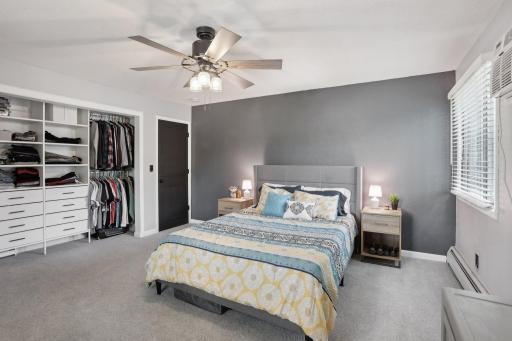 17-web-or-mls-W 22nd St 304-3105-017.jpg