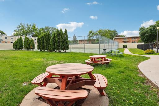 34-web-or-mls-W 22nd St 304-3105-907.jpg