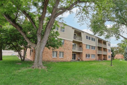 41-web-or-mls-W 22nd St 304-3105-029.jpg