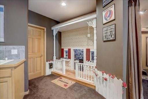 22417 Livery Court, Lakeville, MN 55044