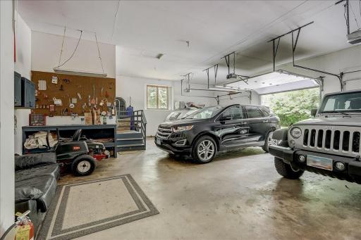 22417 Livery Court, Lakeville, MN 55044