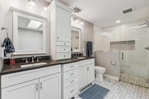8665 Black Maple Drive, Eden Prairie, MN 55344