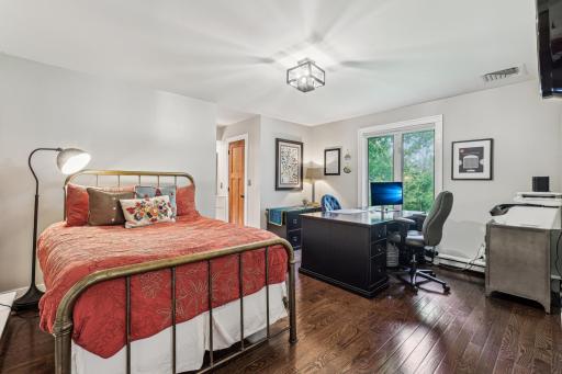 8665 Black Maple Drive, Eden Prairie, MN 55344