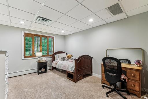 8665 Black Maple Drive, Eden Prairie, MN 55344