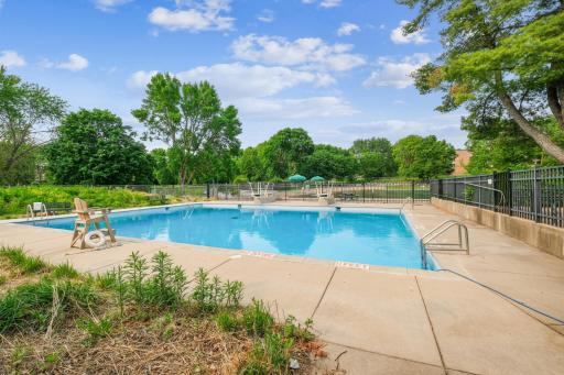8665 Black Maple Drive, Eden Prairie, MN 55344