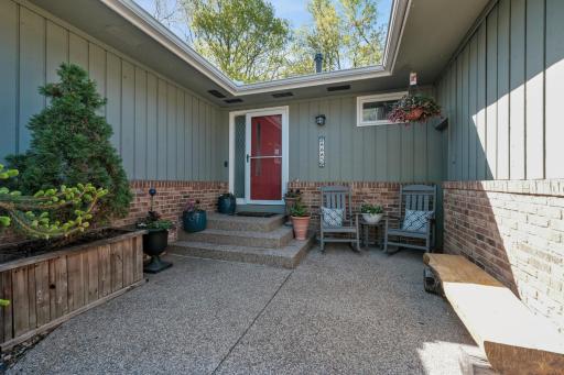 8665 Black Maple Drive, Eden Prairie, MN 55344
