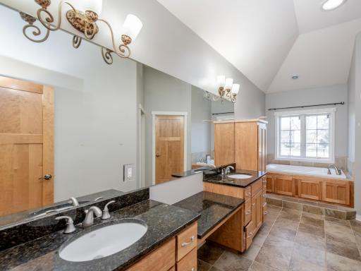 1015 Sycamore Street W, Stillwater, MN 55082