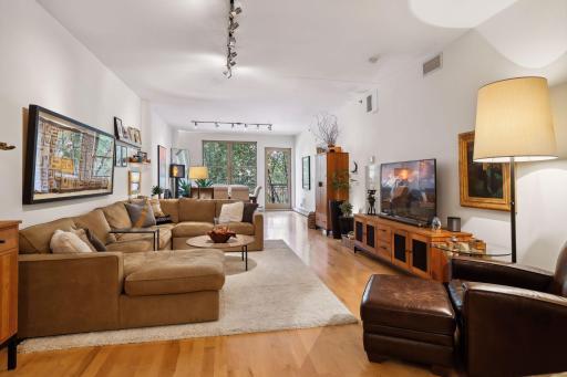 401 N 2nd Street, 208, Minneapolis, MN 55401