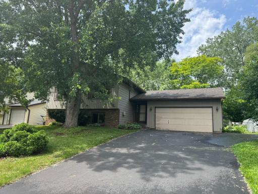 2541 Stark Street, Little Canada, MN 55117