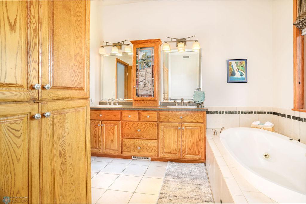 En Suite Main Floor
