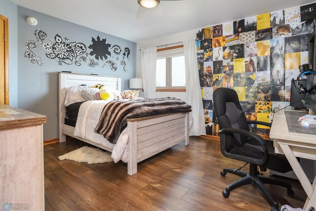 Bedroom 2 Up